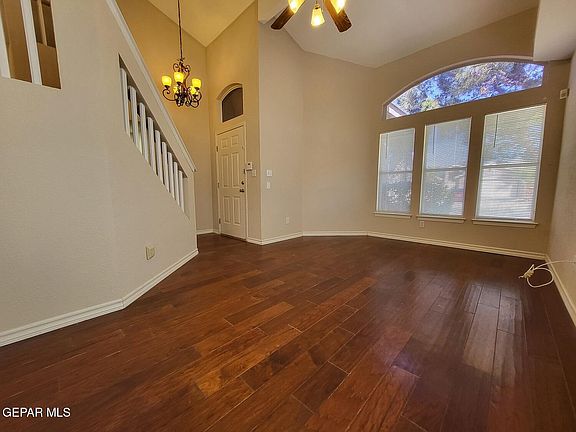 3rd image of 7532 Plaza Taurina Dr