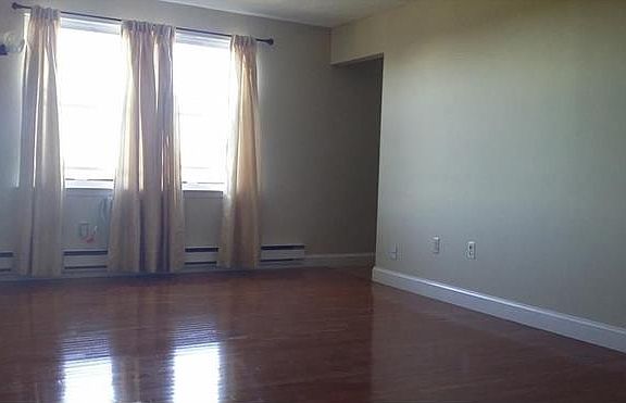 5th image of 675 Sierra Vista Ln