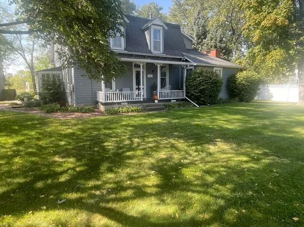 1805 S 11th St, Oskaloosa, IA 52577