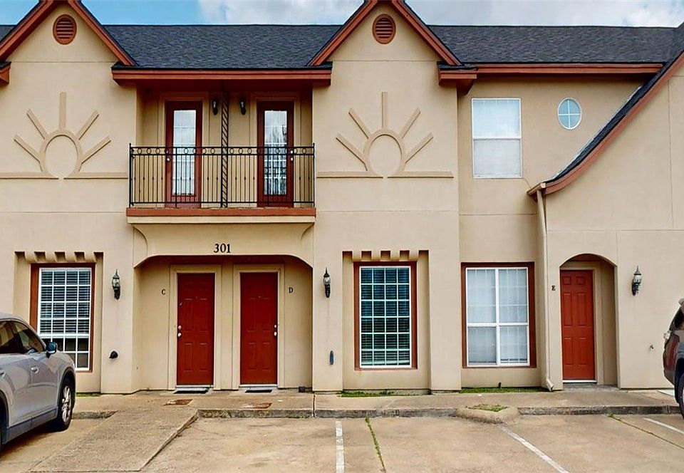 1st image of 301 Nimitz St APT D
