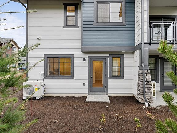2010 SE 12TH ST