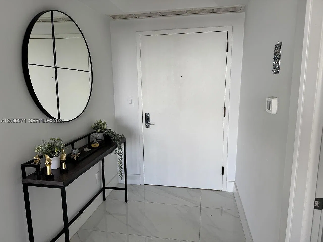 2 bed, 1560 sqft, $8,000 — Photo 4