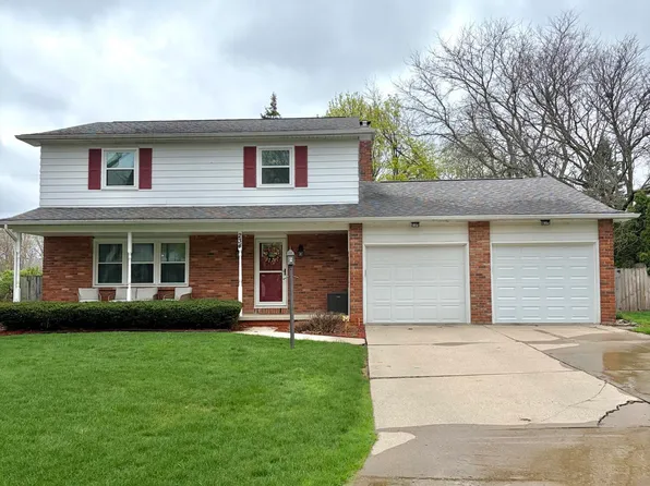 234 Chanticleer Trl, Lansing, MI 48917