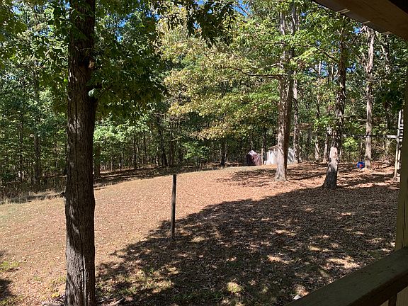 5th image of 210 Dogwood Cir