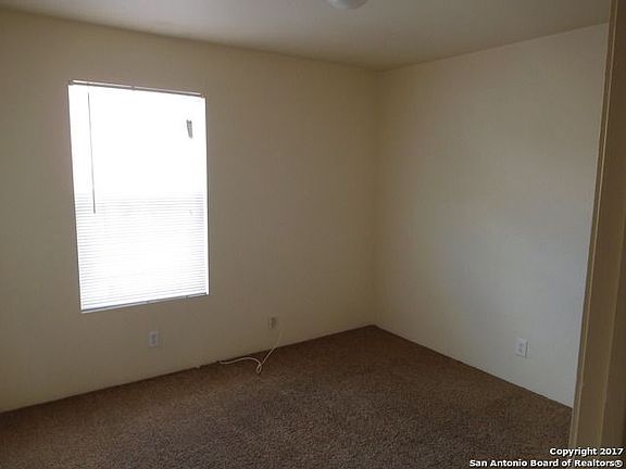 5th image of 5044 Anacacho St