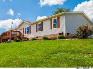 6 New Home Rd, Marshall, NC 28753