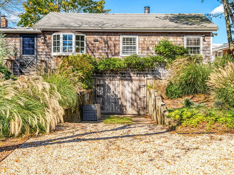 21 Breeze Hill Rd — Photo 27