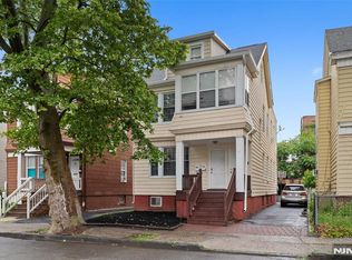 88 S 16th St, East Orange, NJ 07018