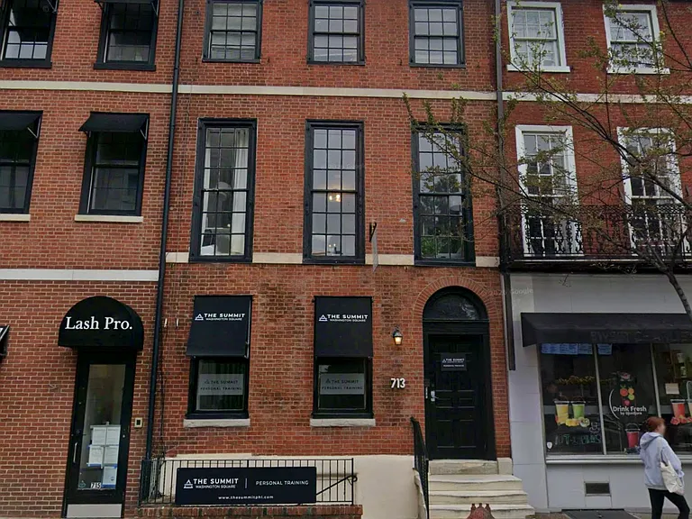 713 Walnut St #3R — Photo 4