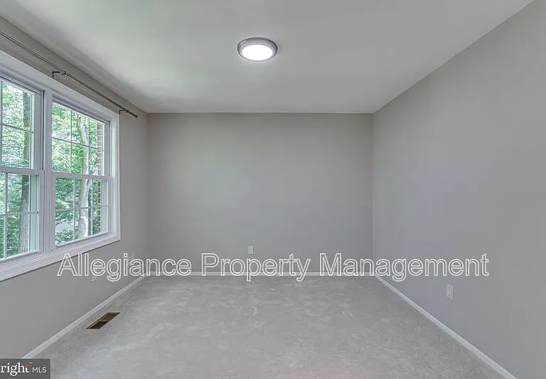 3374 Breckenridge Ct — Photo 24