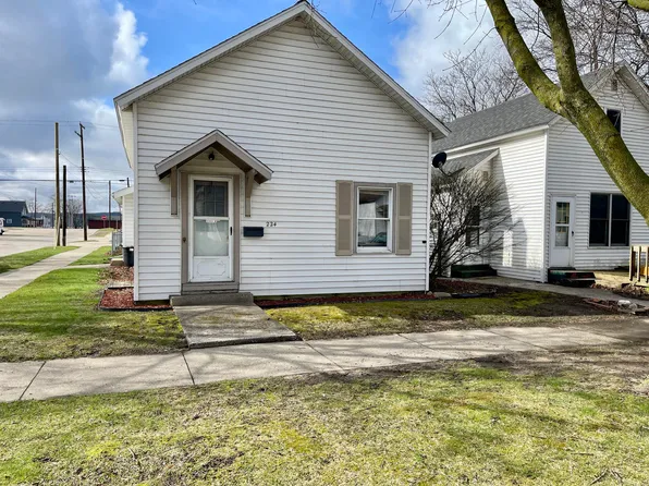 224 E Melendy St, Ludington, MI 49431