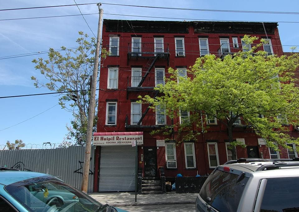 1st image of 114 Sullivan St APT 1