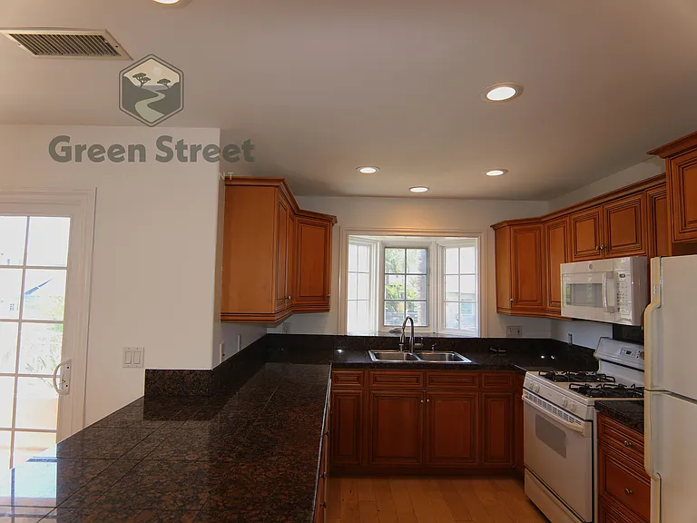 4085 Honeycutt St #1 — Photo 4