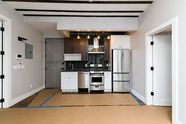 Rented by Nooklyn NYC LLC | media 72