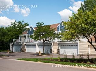 933 Wescott Sq #933, Saint Paul, MN 55123