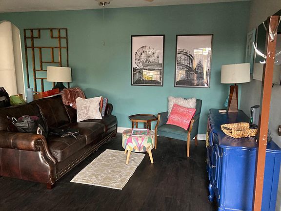 3rd image of 4050 46th St Unit 14