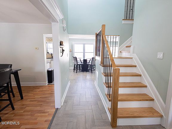 3rd image of 63 Mariners Cove