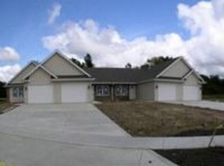 355 S Boo Rd #B, Burns Harbor, IN 46304