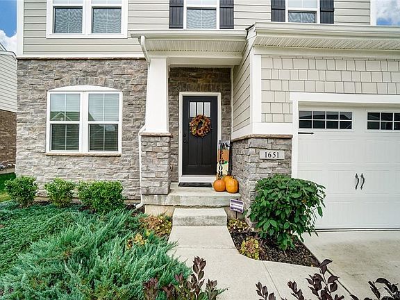 2nd image of 1651 Summit Creek Dr