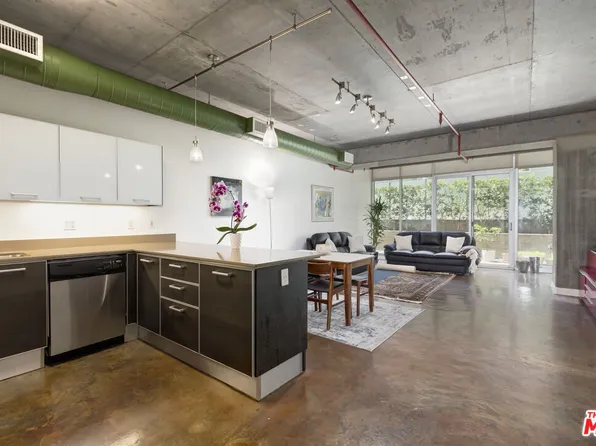 645 W 9th St APT 240, Los Angeles, CA 90015