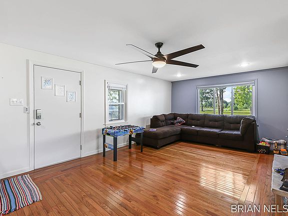4th image of 9341 48th Ave