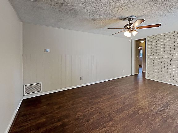 4th image of 410 Eagle Cir