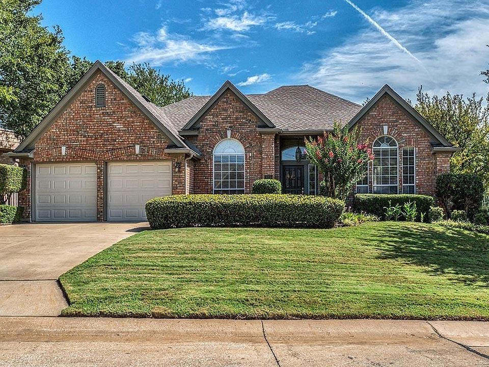 1st image of 930 Kingwood Cir