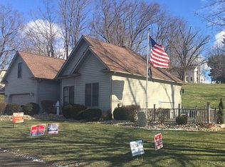 28 Burlington Rd., Jackson, OH 45640