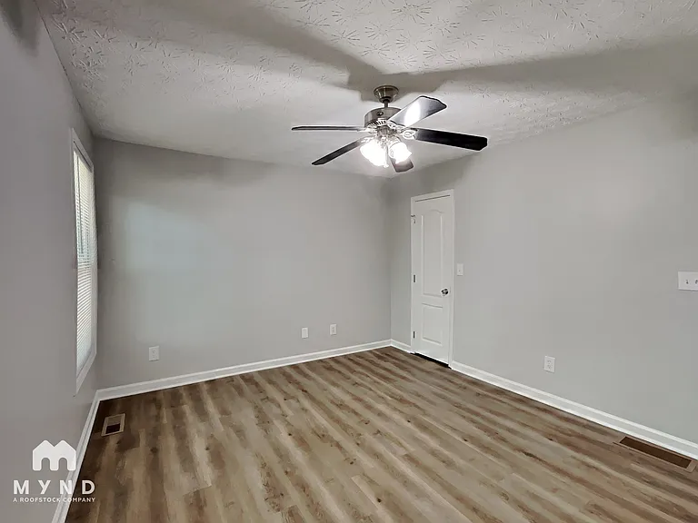 316 Eleanor Dr — Photo 11
