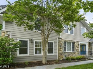 8102 Maya Ct, Vienna, VA 22182