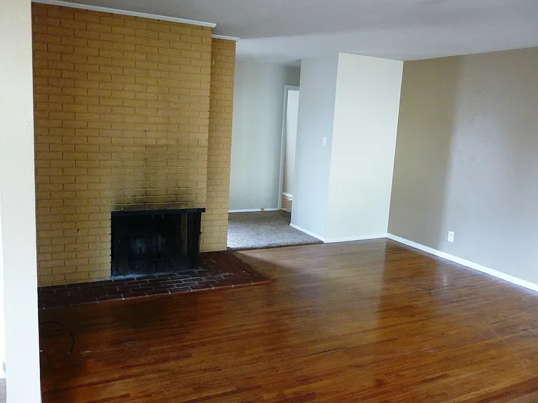 6605 Natalie Ave NE — Photo 4