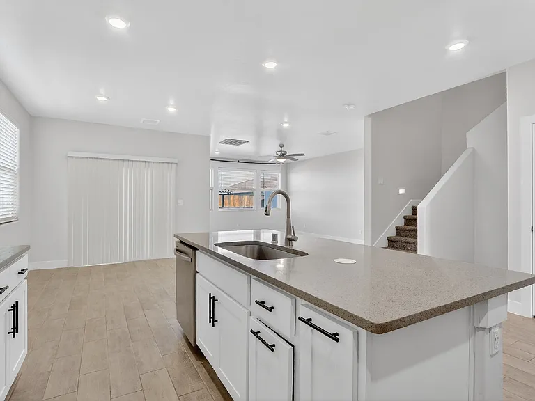 2233 Sandstone Pl — Photo 17