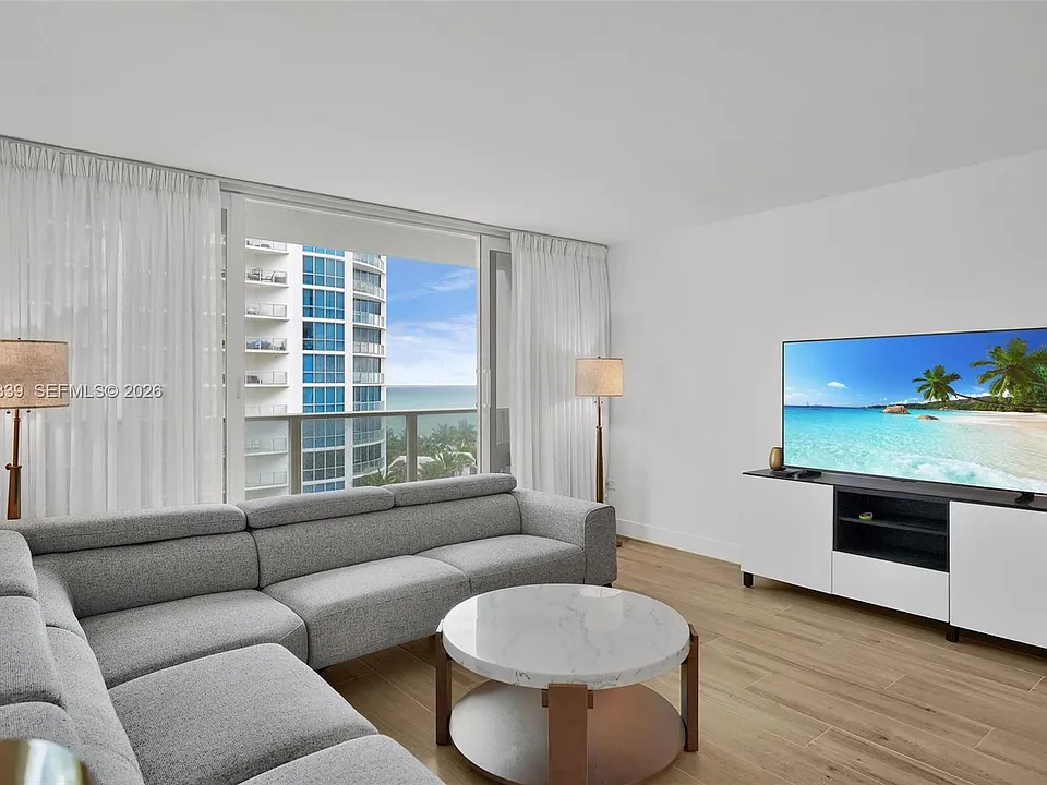 3505 S Ocean Dr #808