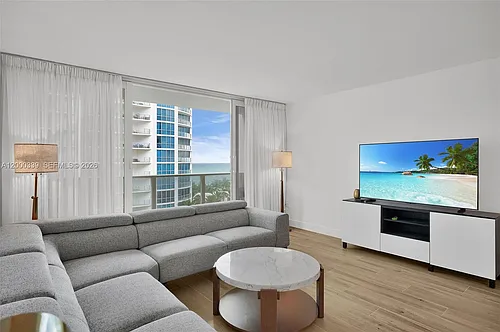 3505 S Ocean Dr #808 Photo 1