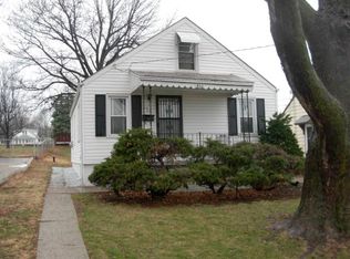 832 N Dodgion St, Independence, MO 64050