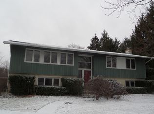 4N558 Chatham Ct, West Chicago, IL 60185