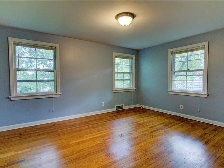 3297 Chelsea Dr — Photo 19