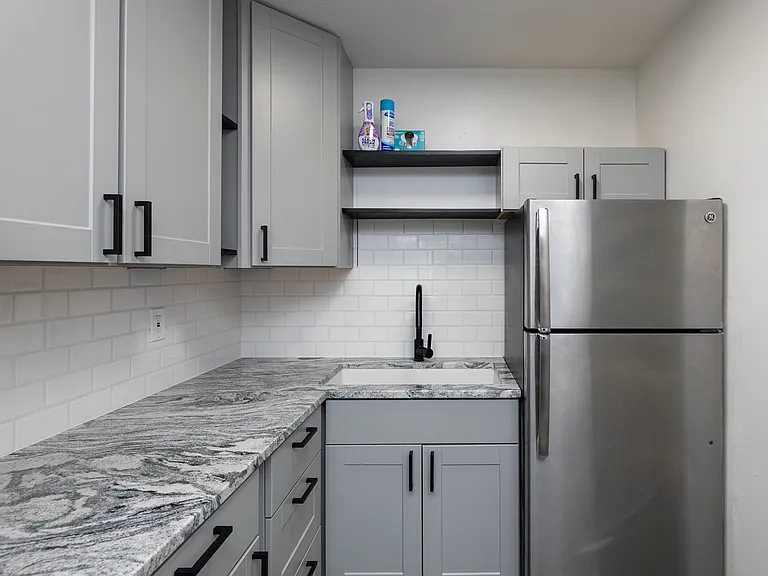 14946 Chorley Ave W #3 — Photo 5