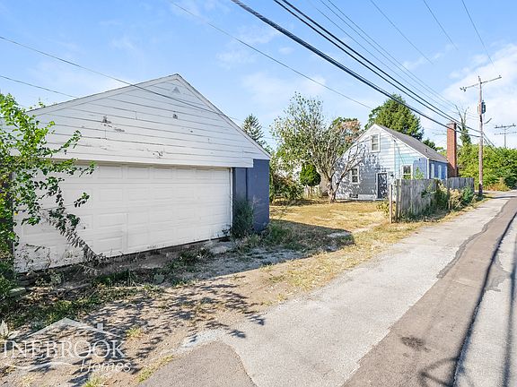 3rd image of 928 Bulen Ave