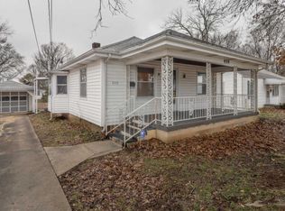 939 S Weaver Ave, Springfield, MO 65806
