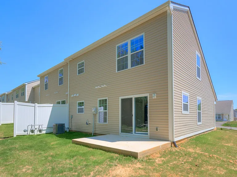 495 Pin Oak Dr NW — Photo 8