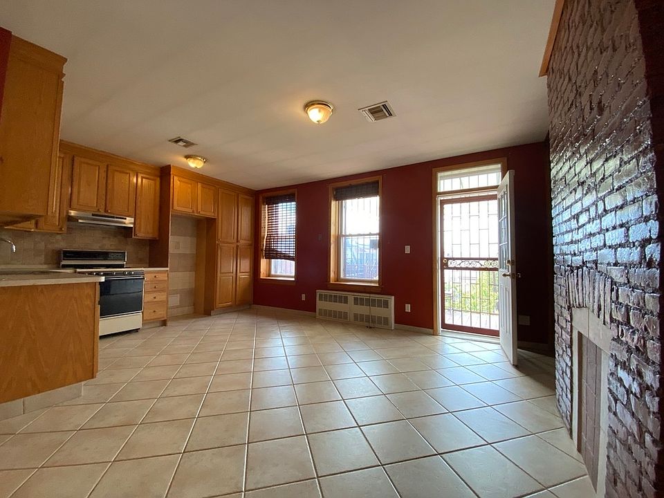 1st image of 6912 15th Ave APT 3