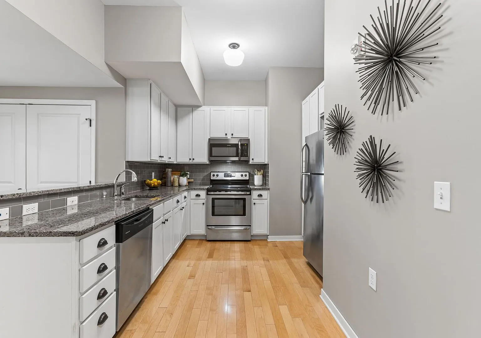 The Barker | $250 Off 1 Month Within 24 hours of Touring — Photo 4