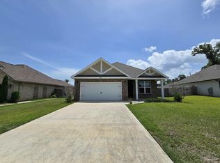 8486 Twenty One Oaks Ln, Pensacola, FL 32526