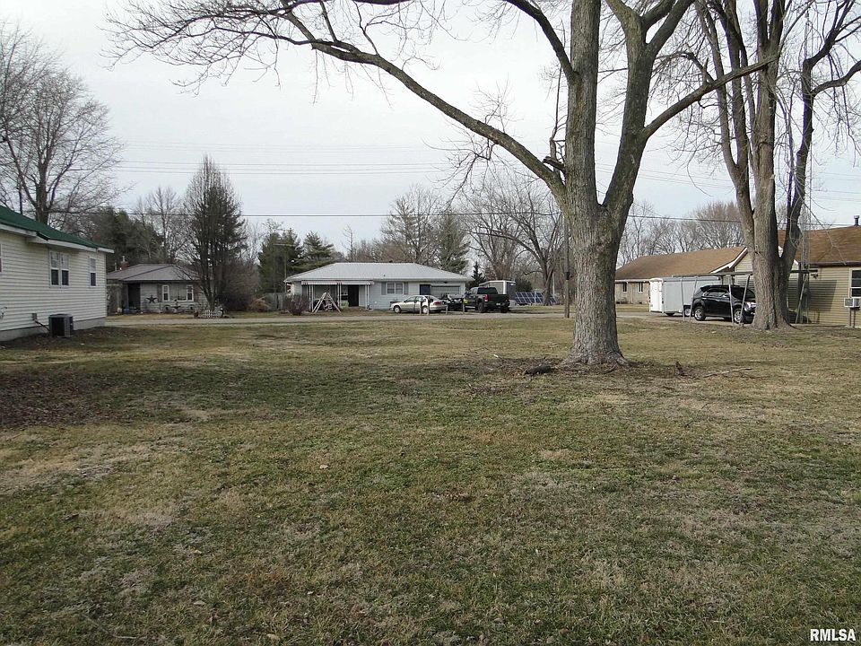 2nd image of 309 McLean St