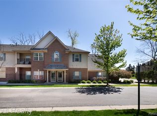 11762 Farmington Rd, Livonia, MI 48150