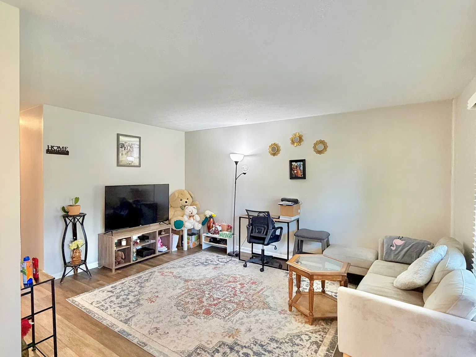1 bed, 650 sqft, $945 — Photo 3