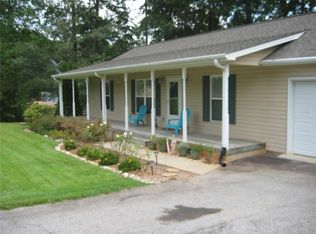 23037 McDonald Point Rd, Seneca, SC 29672