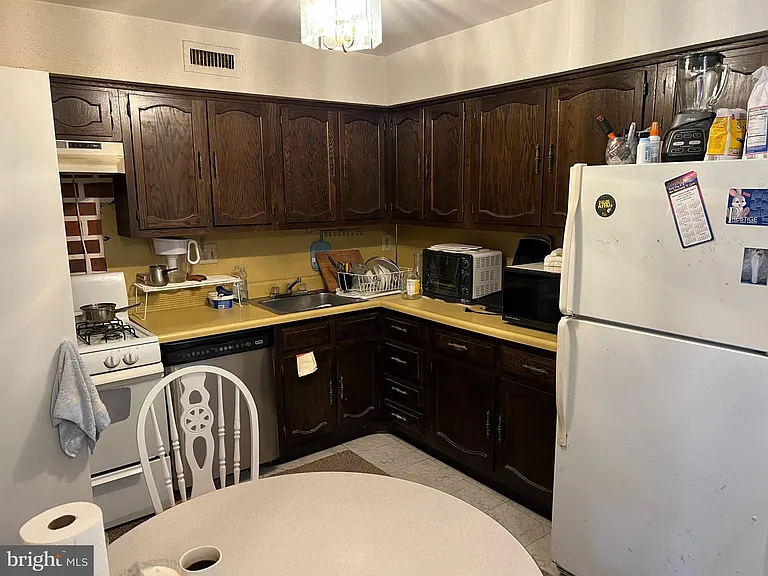 809 Red Lion Rd #B36 — Photo 8