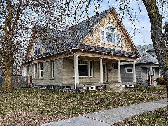 3rd image of 803 E Ermina Ave